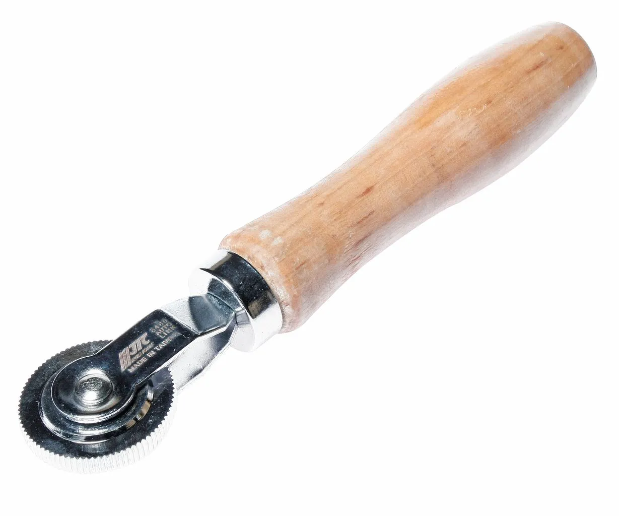 Ролик для ремонта шин с деревянной ручкой JTC купить