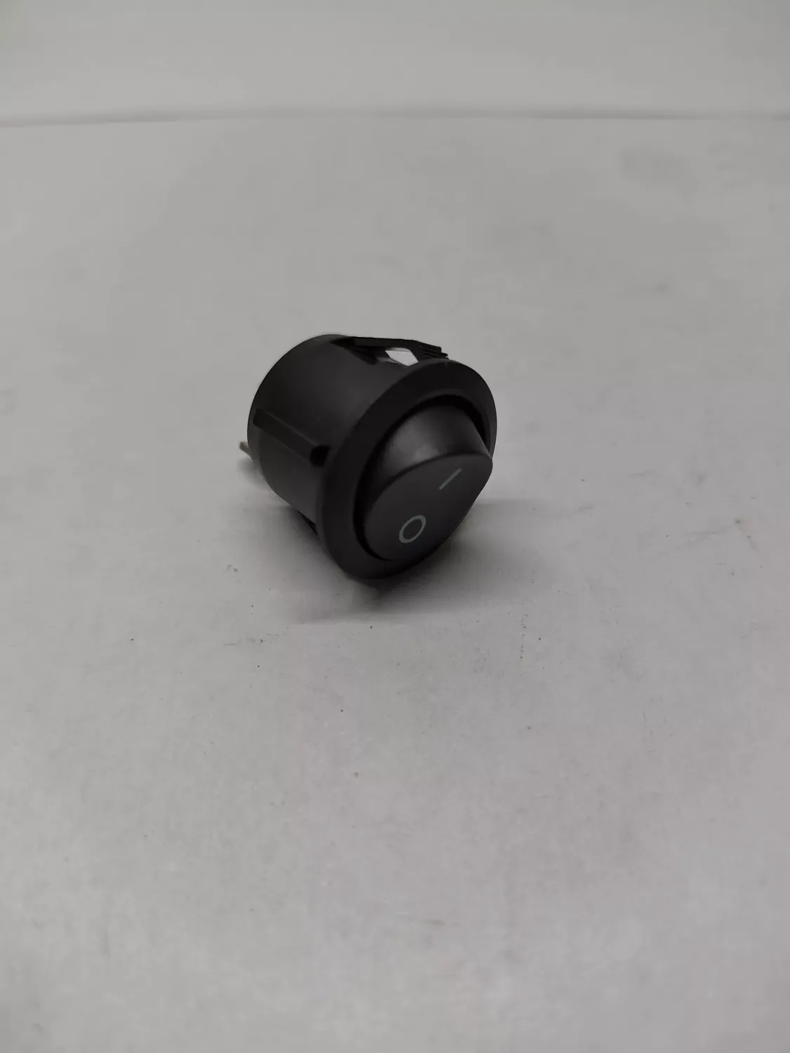 Выкл.  SC-101 2C (ON- OFF) ((SWR-3107 Ч/Ч RS, SWR-21). 2 конт.чер